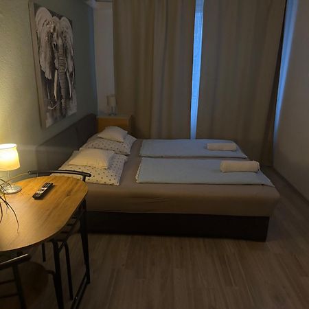 Hermina Apartmanok Westend Budapest Bagian luar foto