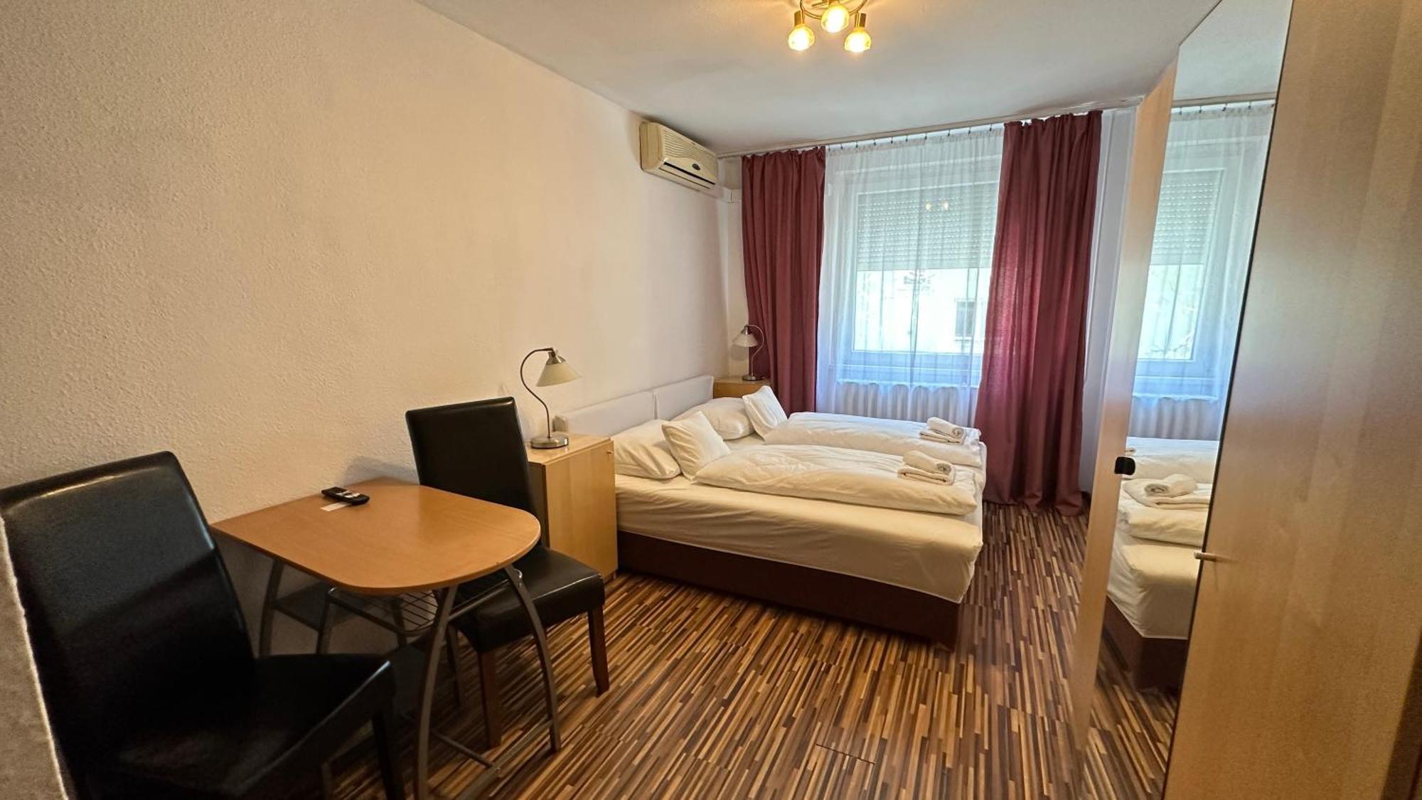 Hermina Apartmanok Westend Budapest Bagian luar foto